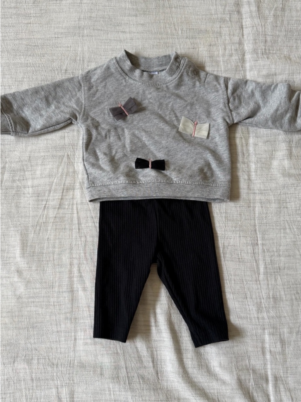 Carter's Gray Snap-Neck Bodysuit Bow Butterfly with Black Ribbed Leggings 3M